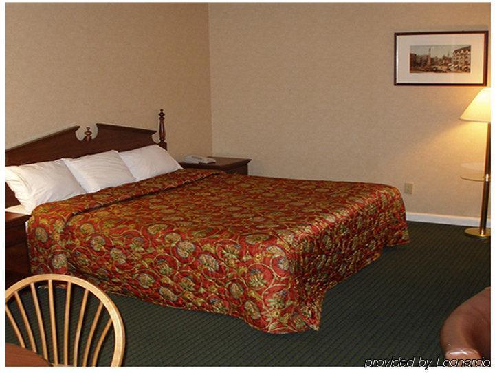 Americas Best Value Inn New London Mystic Quarto foto
