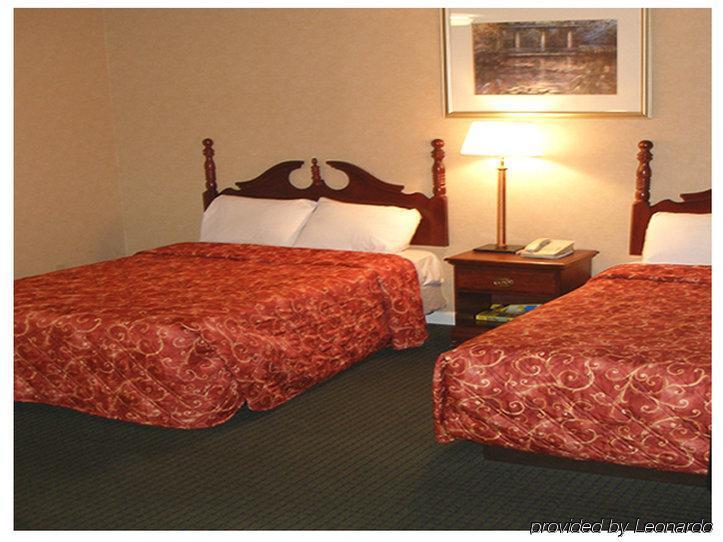 Americas Best Value Inn New London Mystic Quarto foto