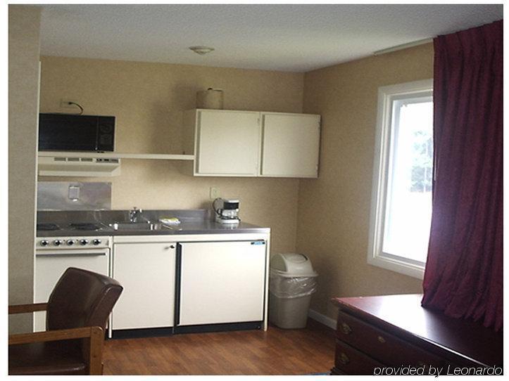 Americas Best Value Inn New London Mystic Quarto foto