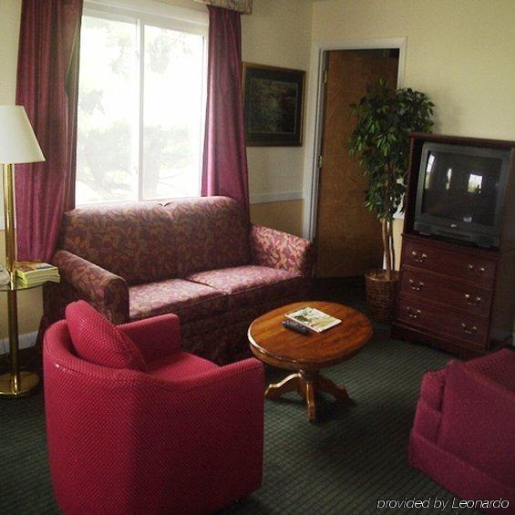 Americas Best Value Inn New London Mystic Quarto foto